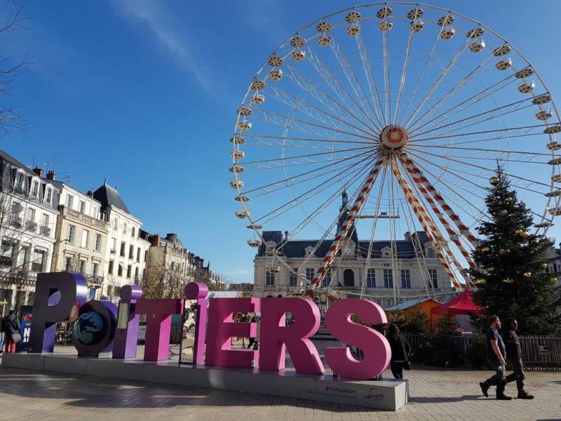 Randonnée : De Poitiers à Lusignan en écomobilité - Via le GR®364