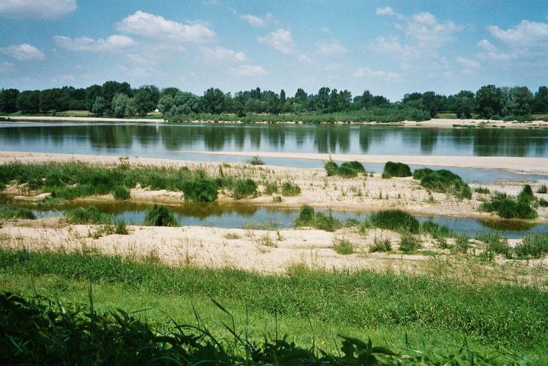 Randonnée : GR® 3 B - de Dampierre-en-Burly à Fleury-les-Aubrais