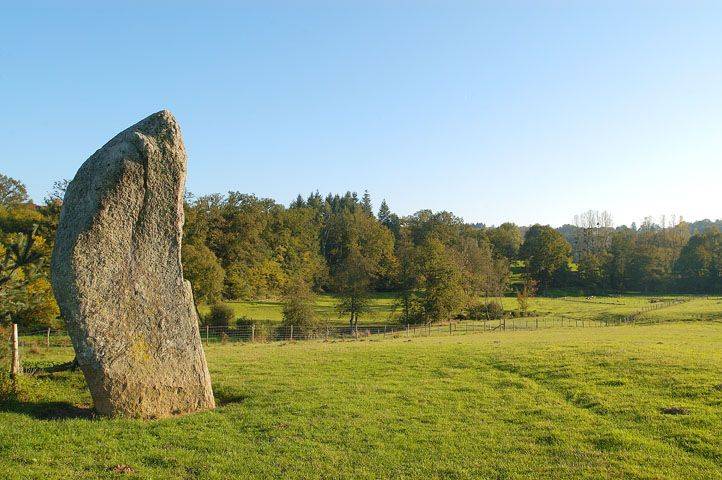 Randonnée : Le sentier du Menhir