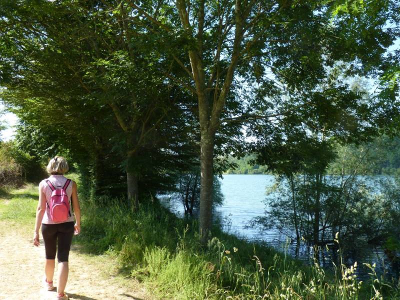 Randonnée : Navailles-Angos : tour du lac du Balaing (petite boucle)