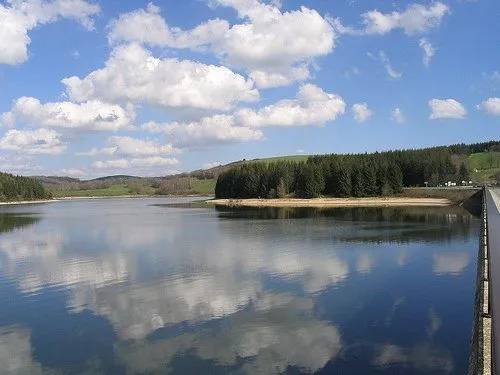 Randonnée : Cyclotourisme : Circuit des Lacs du Lévezou