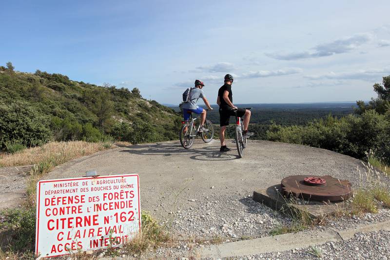 Randonnée : Rognes : Caireval - circuit VTT 1