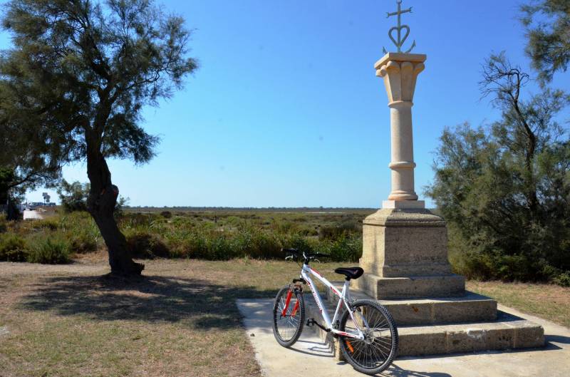 Randonnée : SAINTES-MARIES-DE-LA-MER - Circuit Dromar à vélo