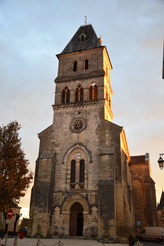 Randonnée : Voie de Vézelay Etape 2 : Thiviers-Sorges