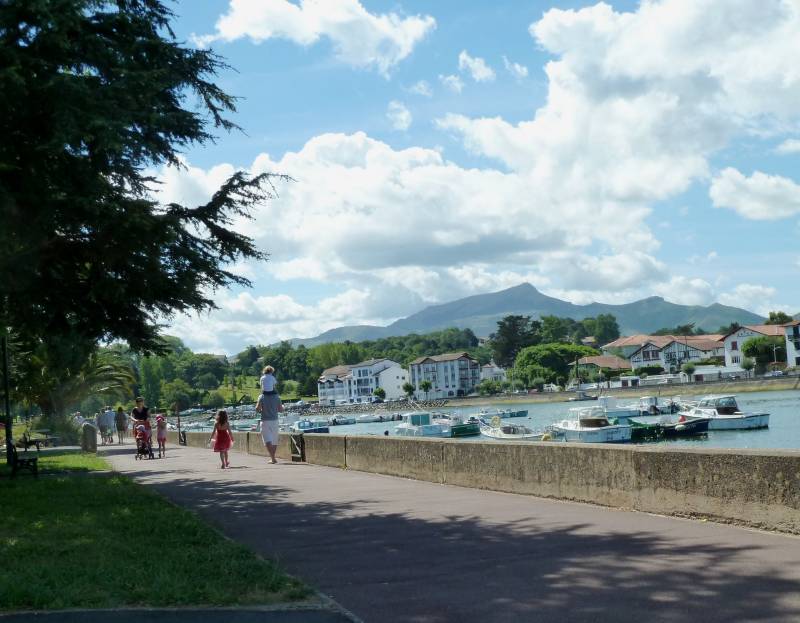 Randonnée : Balade à Roulettes n°33 : Le long de la Nivelle à Saint-Jean-de-Luz