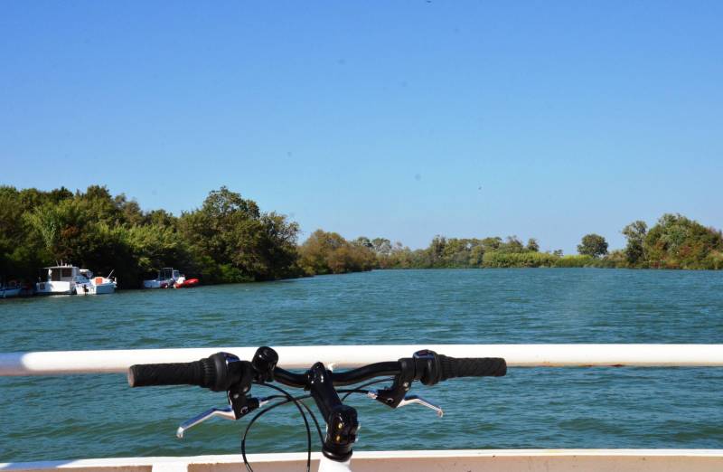 Randonnée : SAINTES-MARIES-DE-LA-MER - Circuit Astouin à vélo