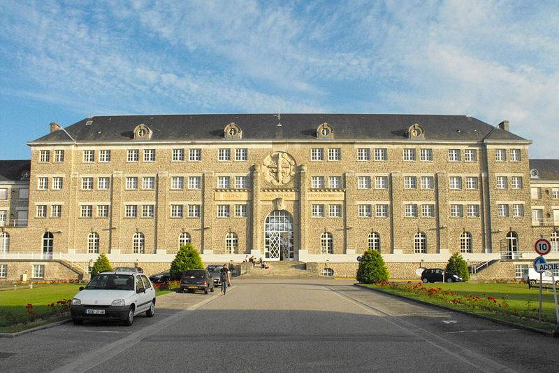 Randonnée : Circuit de découverte d'Egletons : les écoles d'Egletons