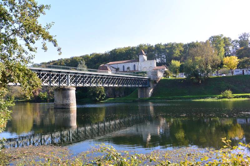 Randonnée : Pêcher sur l'Isle à pied ou à vélo- Entre Neuvic-sur-L'Isle, Douzillac et Sourzac