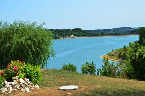 Randonnée : Du lac de l'Escourroux vers les coteaux de vignes