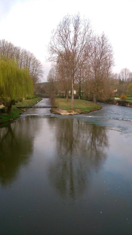 Randonnée : Circuit de la Fontaine de Ladoux à Tourtoirac