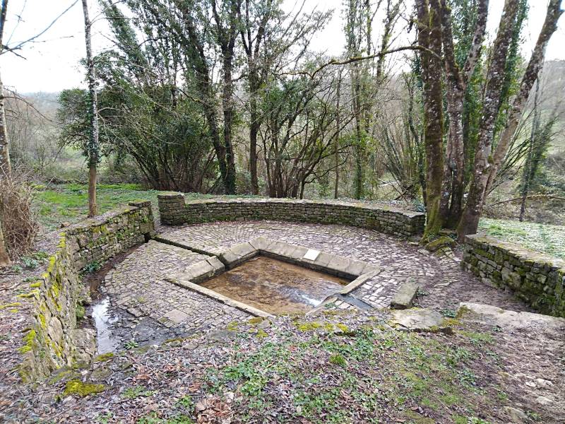 Randonnée : Les petites histoires du bourg d'Ardin