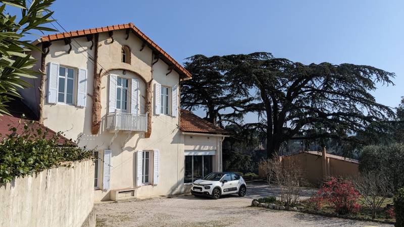 Randonnée : Randonnée à travers la campagne, à l'Est de Marseille