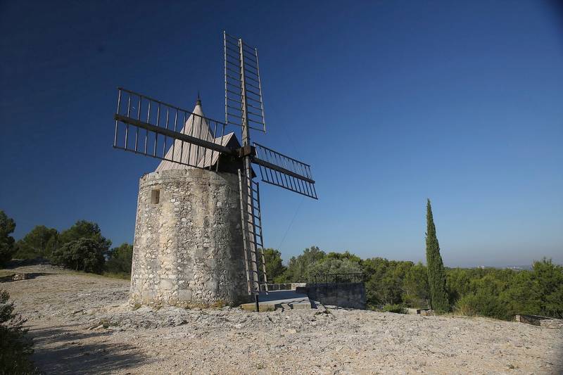Randonnée : Le Sentier des Moulins d'Alphonse Daudet