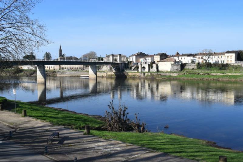 Randonnée : Les Pistes de Robin : la Dordogne à Sainte-Foy-La-Grande