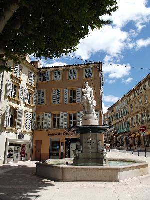 Randonnée : Bouches-du-Rhône en Paysages - Salon-de-Provence, au Clair des Fontaines