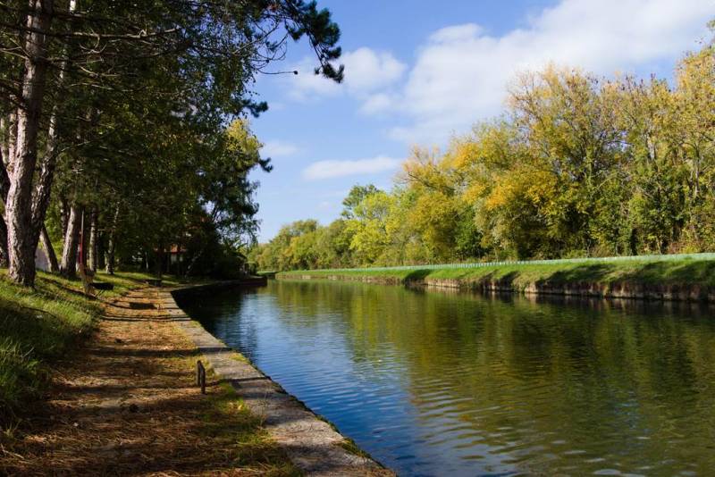Randonnée : Halte Fluviale d'Attigny