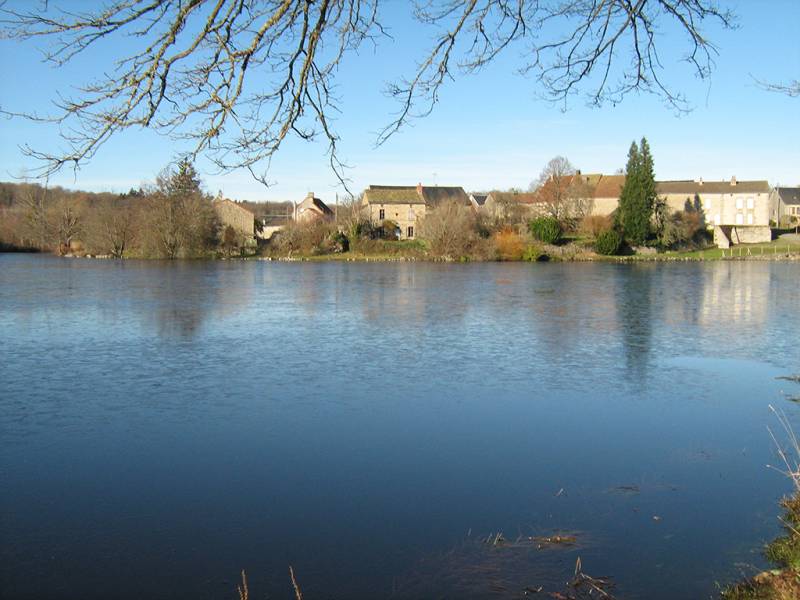 Randonnée : Circuit Pédestre N°18 CC : "Balade autour de Chamberaud"