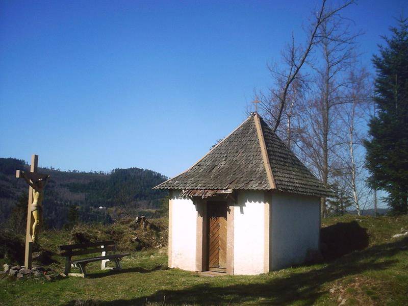 Randonnée : Circuit pédestre - Chapelle du Suisse, Roche des Fées