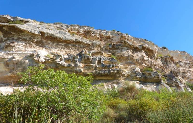 Randonnée : LES BAUX-DE-PROVENCE - Chemin des Trémaïé