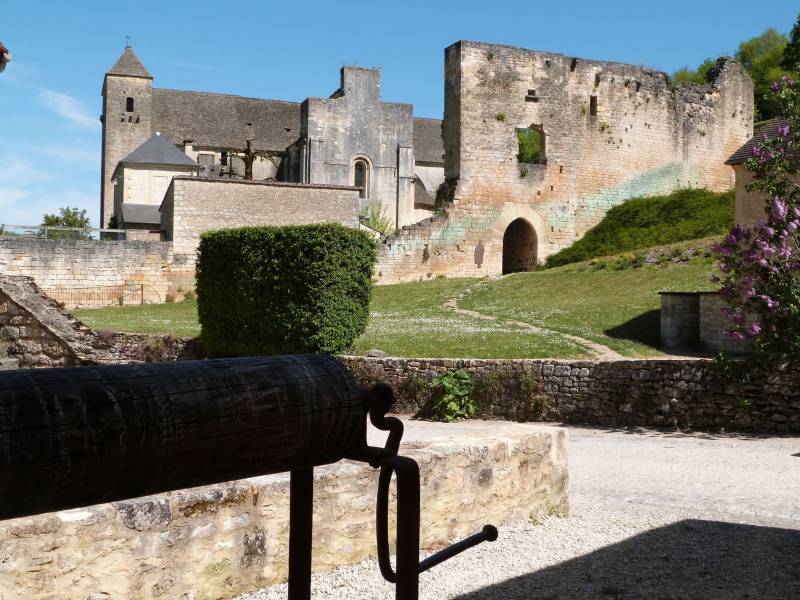 Randonnée : Boucle des Murailles n ° 26 / Coly-Saint Amand