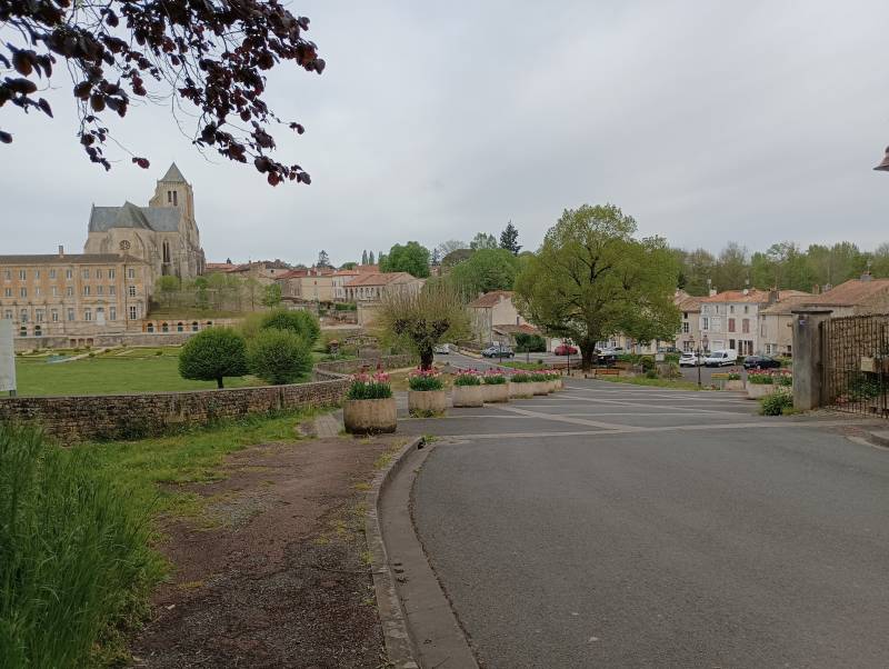 Randonnée : Autour de l'Abbaye, le chemin de l'inspiration - Celles-sur-Belle