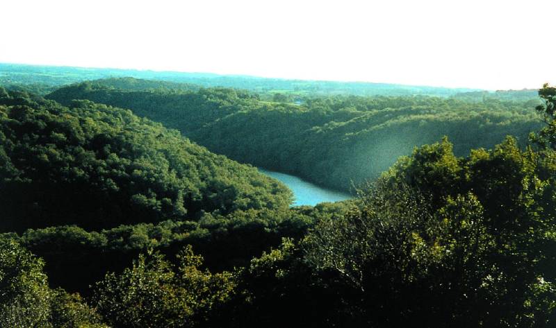 Randonnée : Circuit pédestre n°CM9 Les Gorges du Thaurion