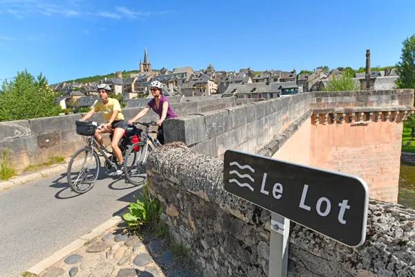 Randonnée : Vallée du Lot à vélo (V86), ESPALION/SAINT-GENIEZ-D'OLT