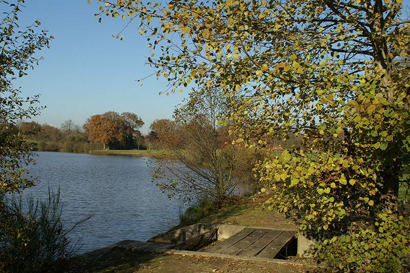 Randonnée : Balade à pied à La Châtre l'Anglin - Le circuit de l'eau et de la pierre