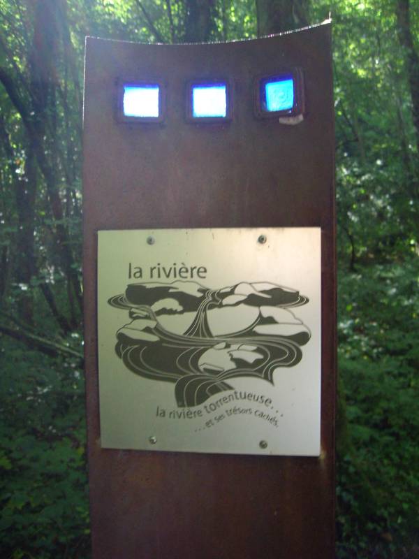 Randonnée : Pêcher dans les eaux vives de la Dronne - Sentier le Saut du Chalard