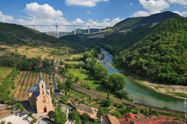 Randonnée : Des gorges de la Dourbie au plateau du Larzac