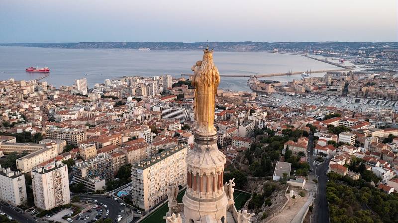 Randonnée : Sur les pas de Marie-Madeleine: Etape 7, de Marseille Saint-Victor à Marseille la Barasse