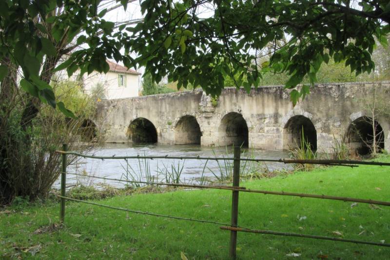 Randonnée : Circuit découverte de la bastide de St Aulaye, classé parmi les 10 plus beaux sentiers du Périgord
