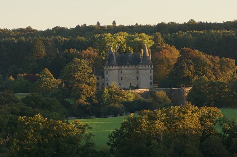 Illustration : Entre étangs et châteaux