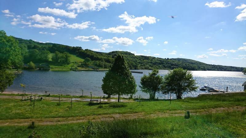 Illustration : CIRCUIT TOURISTIQUE EN VOITURE - LA ROUTE DES LACS