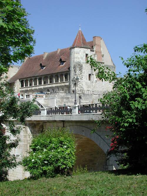 Randonnée : Nérac, du moulin des Tours au château Henri IV