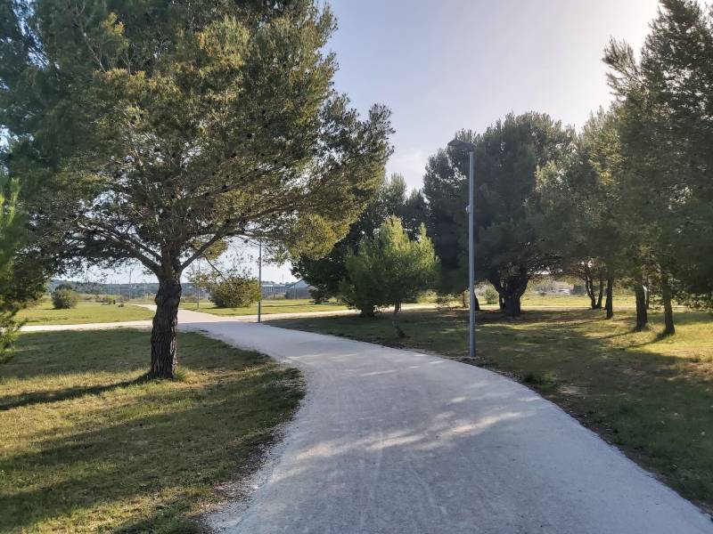 Randonnée : GR2013 - A06 - De Martigues à la Gare de Croix Sainte