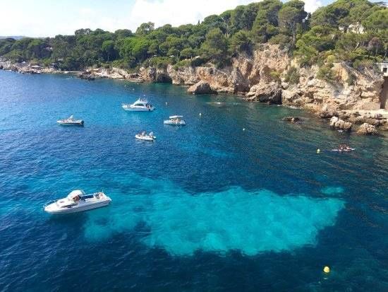 Lieu : Plage de la Baie des Milliardaires