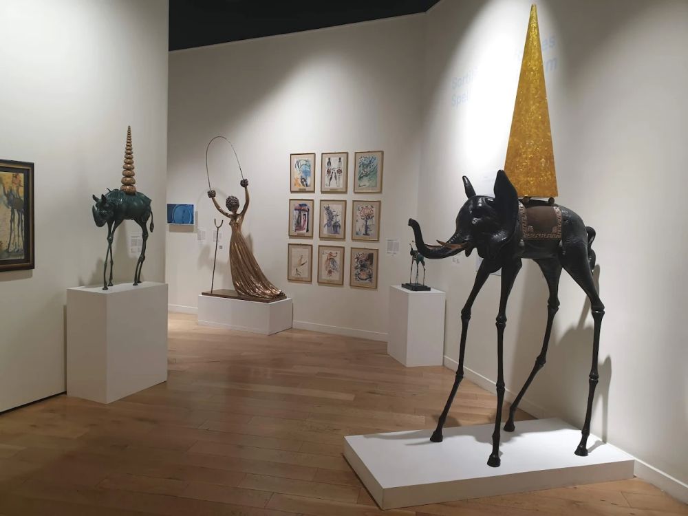 Lieu : Dalí Paris
