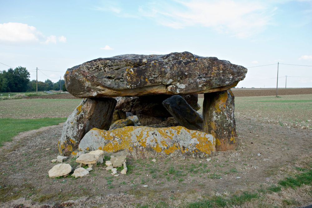 Dolmen de la Pierre Levée