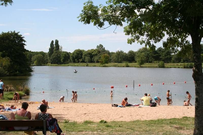 Baignade au lac de Belle-Isle