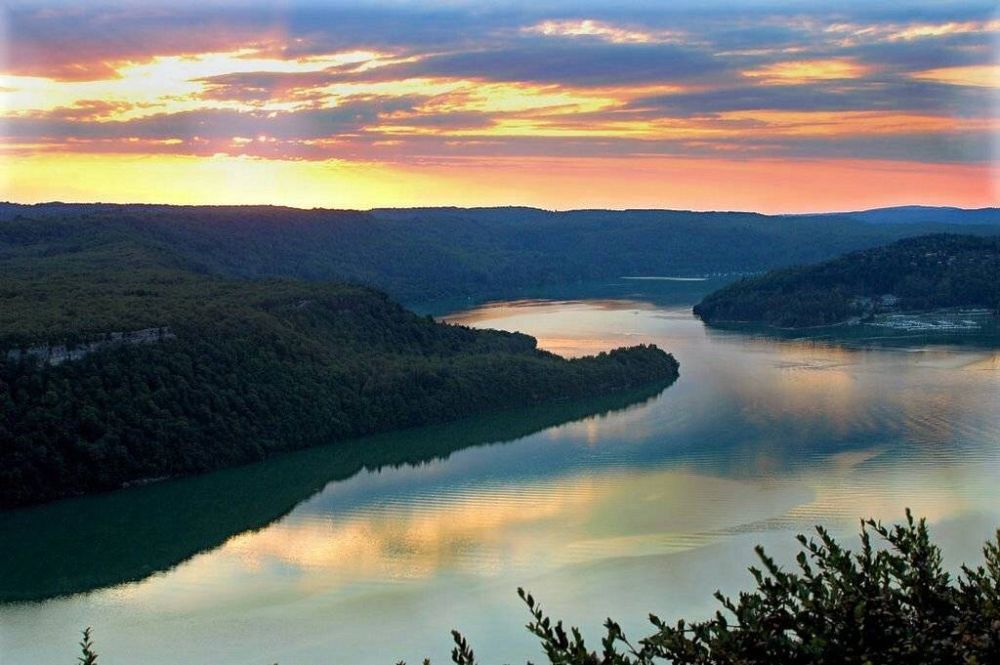Lieu : Lac de Vouglans