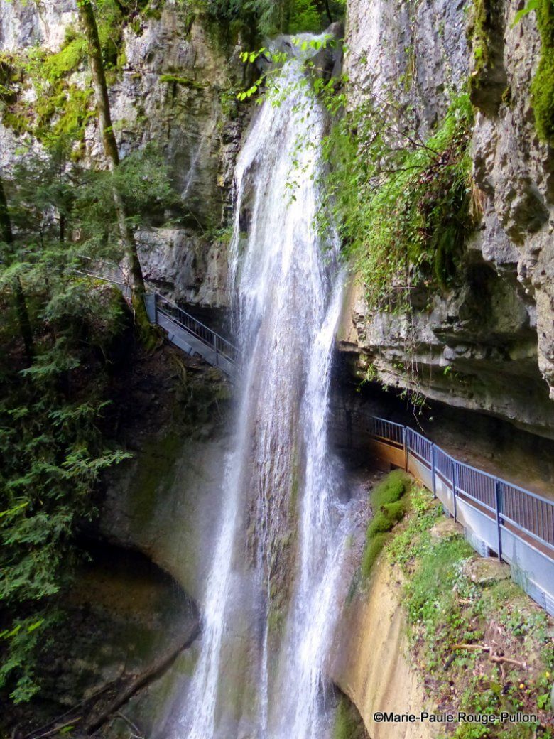Lieu : Cascade d'Angon