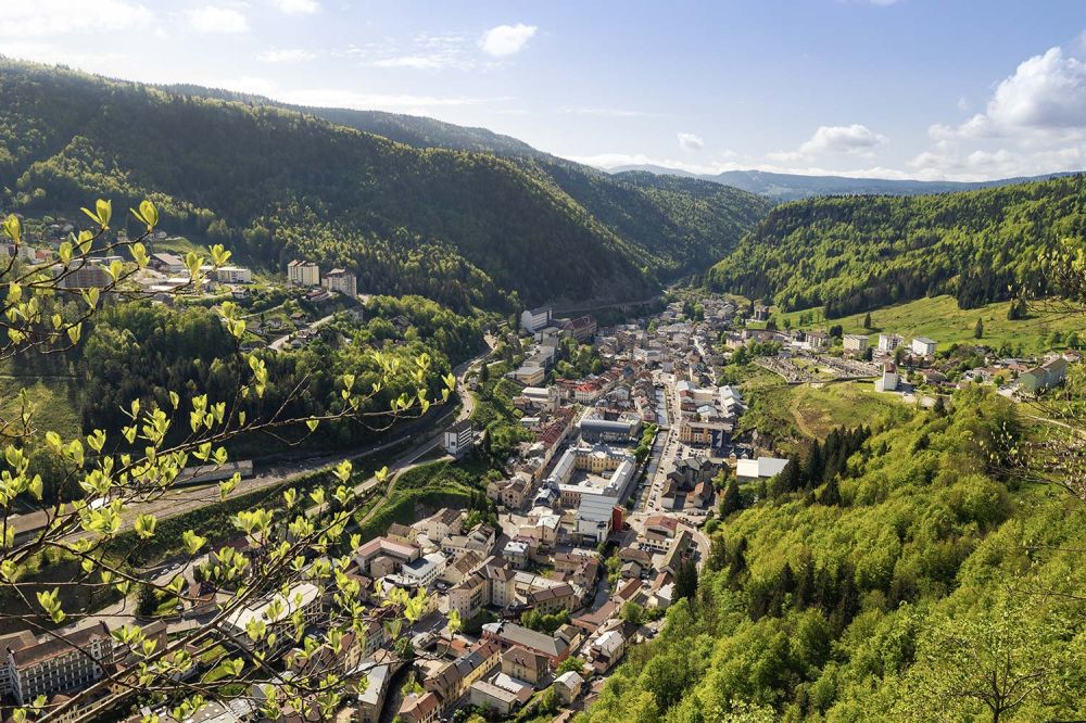 Lieu : Belvédère de la Roche au Dade