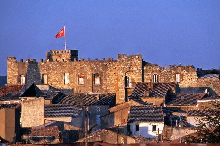 Lieu : LE CHÂTEAU ET LA GALERIE AUX IMAGES MÉDIÉVALES