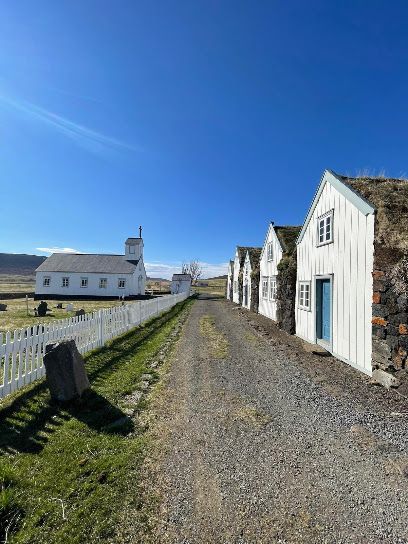 Lieu : Grenjaðarstaður - the Old Turfhouse