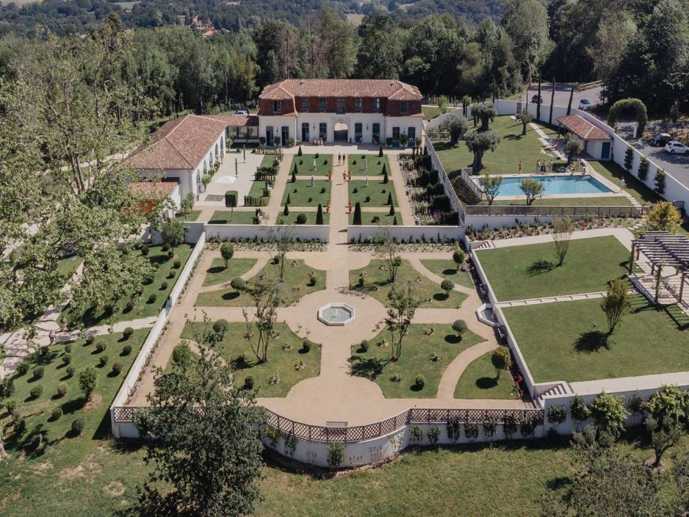 Lieu : Château de Larraldia