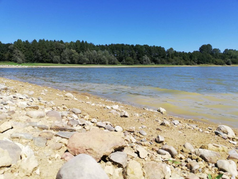 Lieu : Lac de la Gioule