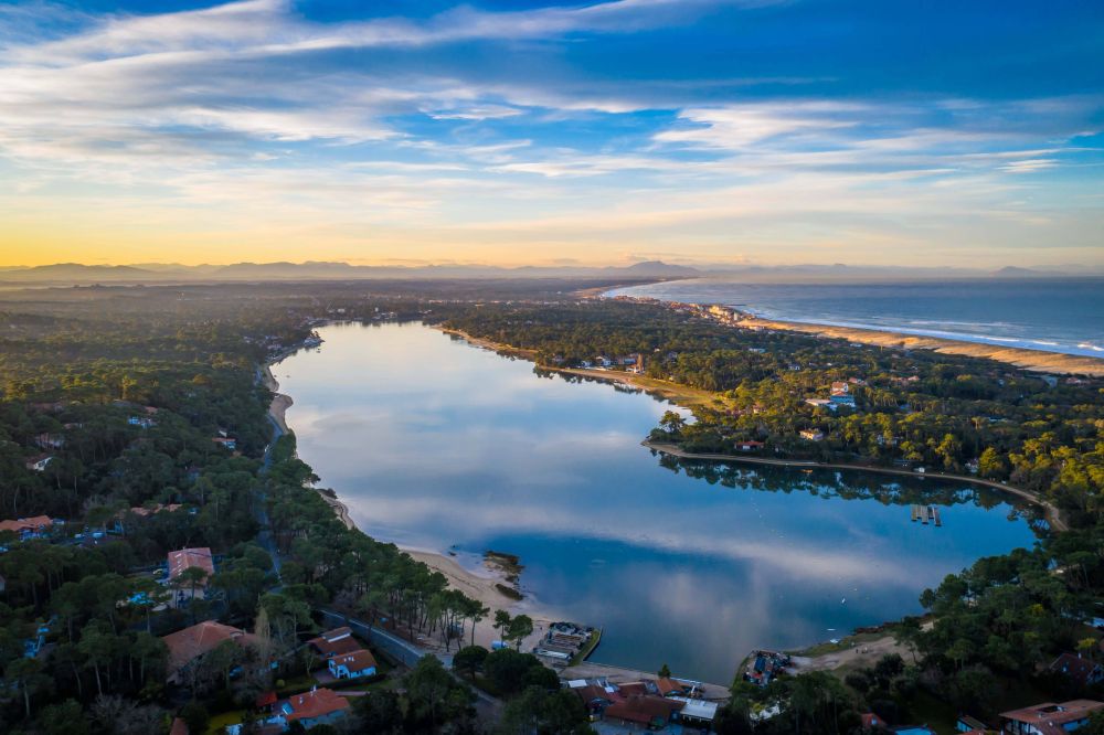 Lieu : Lac marin