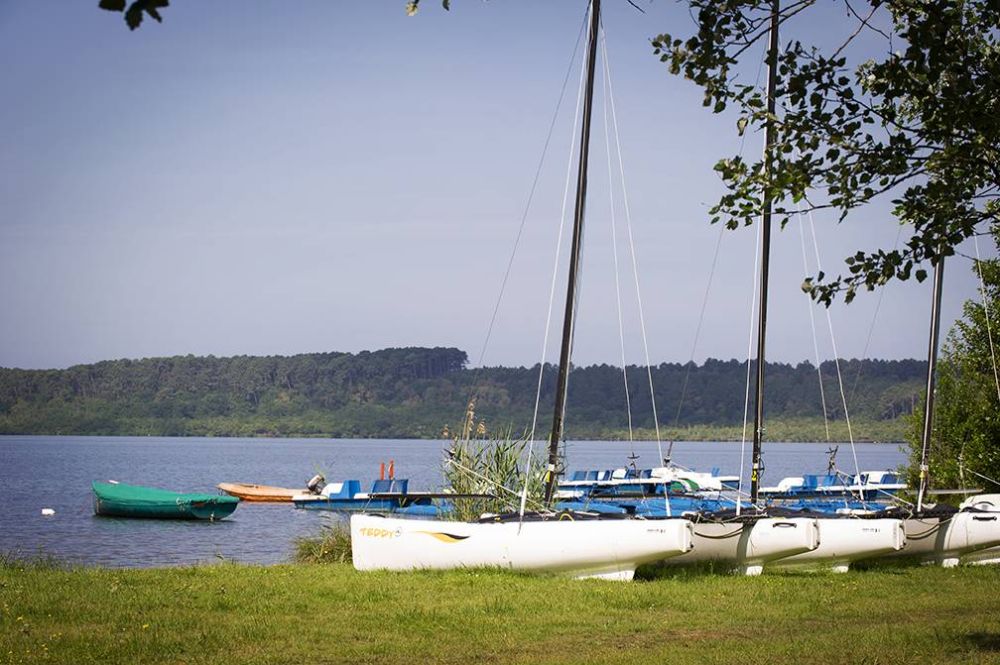 Lieu : Lac de Léon