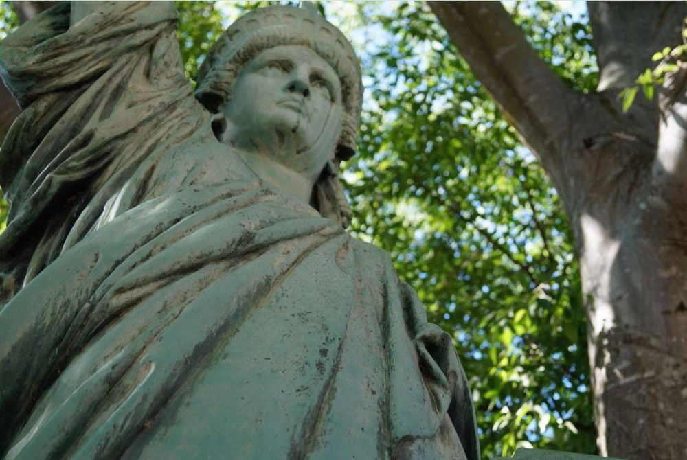 Lieu : STATUE DE LA LIBERTÉ DE LUGNÉ